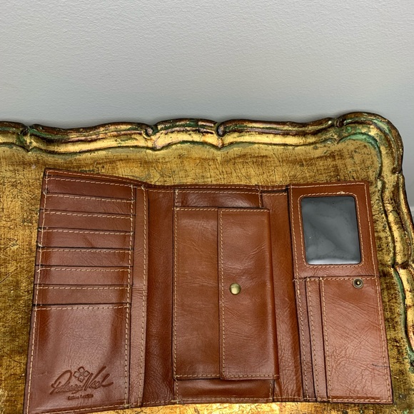 Patricia Nash flower wallet - Picture 4 of 7